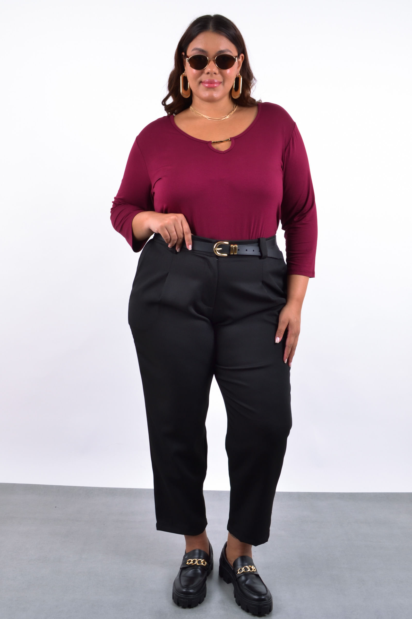 Blusa lisa detalhe no decote_0036_2.jpg